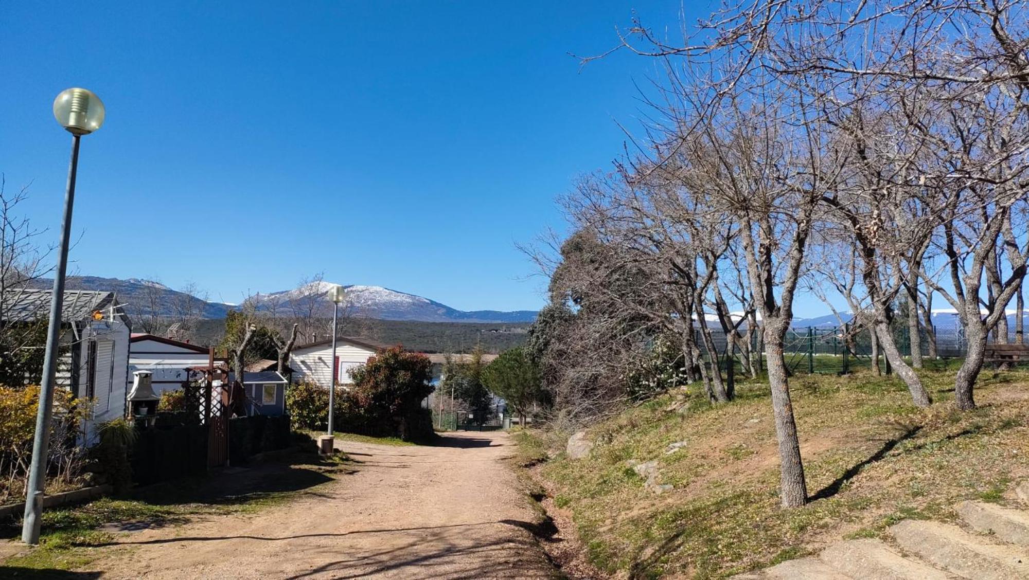 Camping De Cervera De Buitrago Luaran gambar