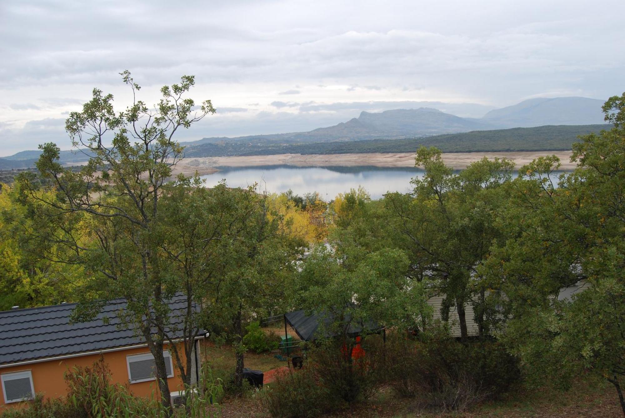 Camping De Cervera De Buitrago Luaran gambar