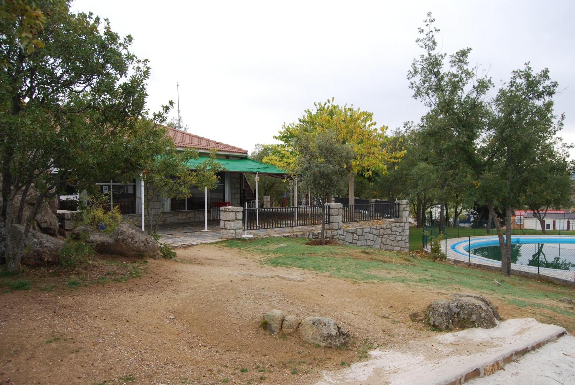 Camping De Cervera De Buitrago Luaran gambar