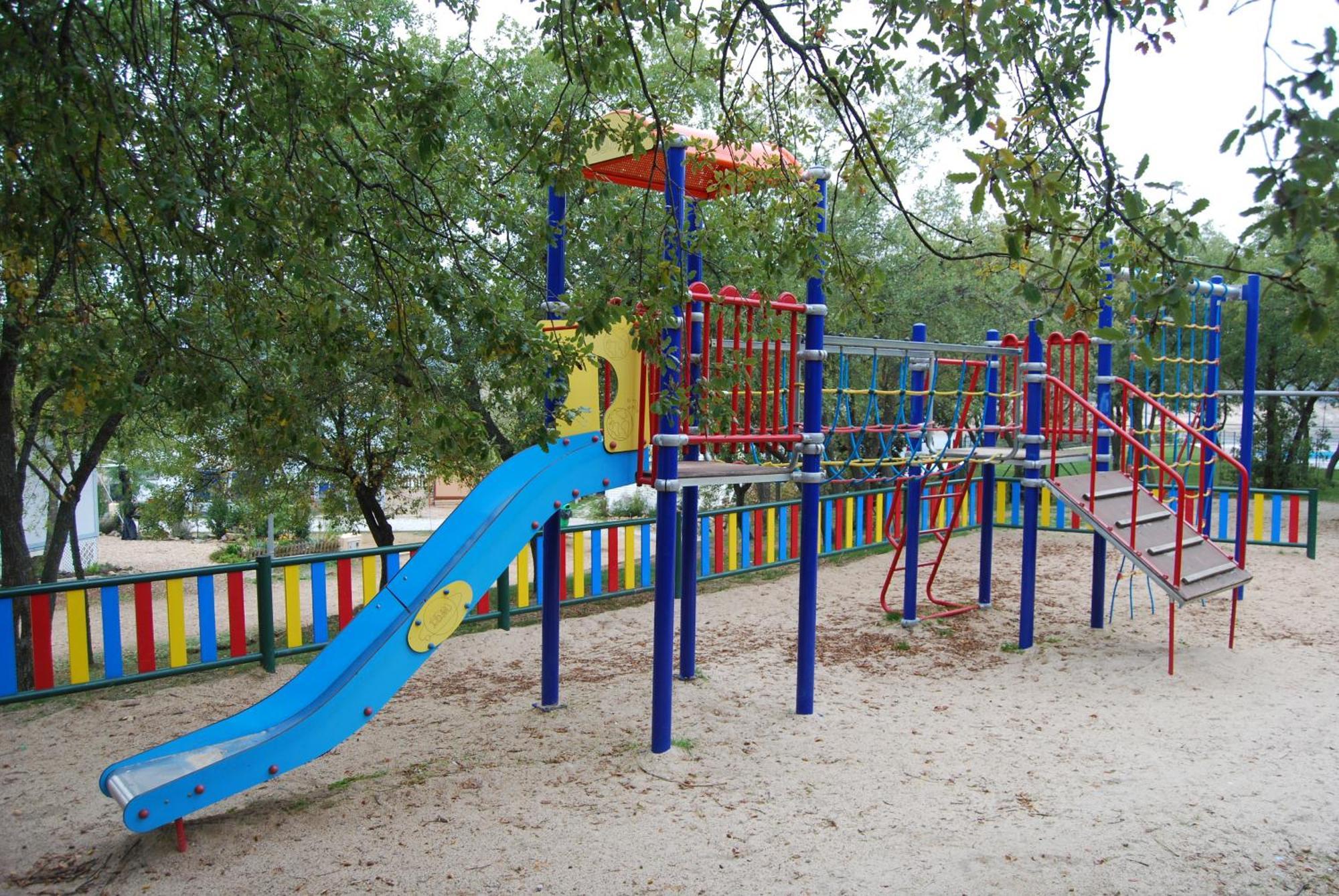 Camping De Cervera De Buitrago Luaran gambar